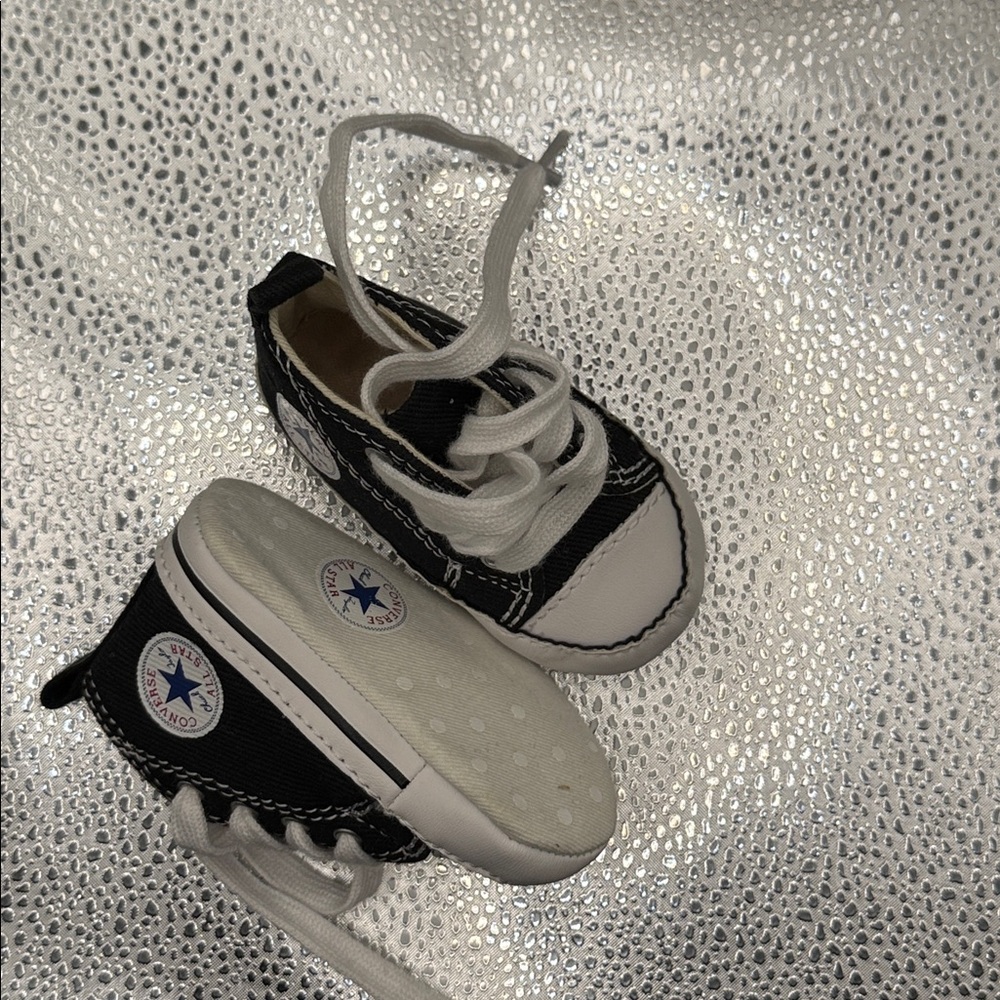 Converse Infant Sneakers in Black and White